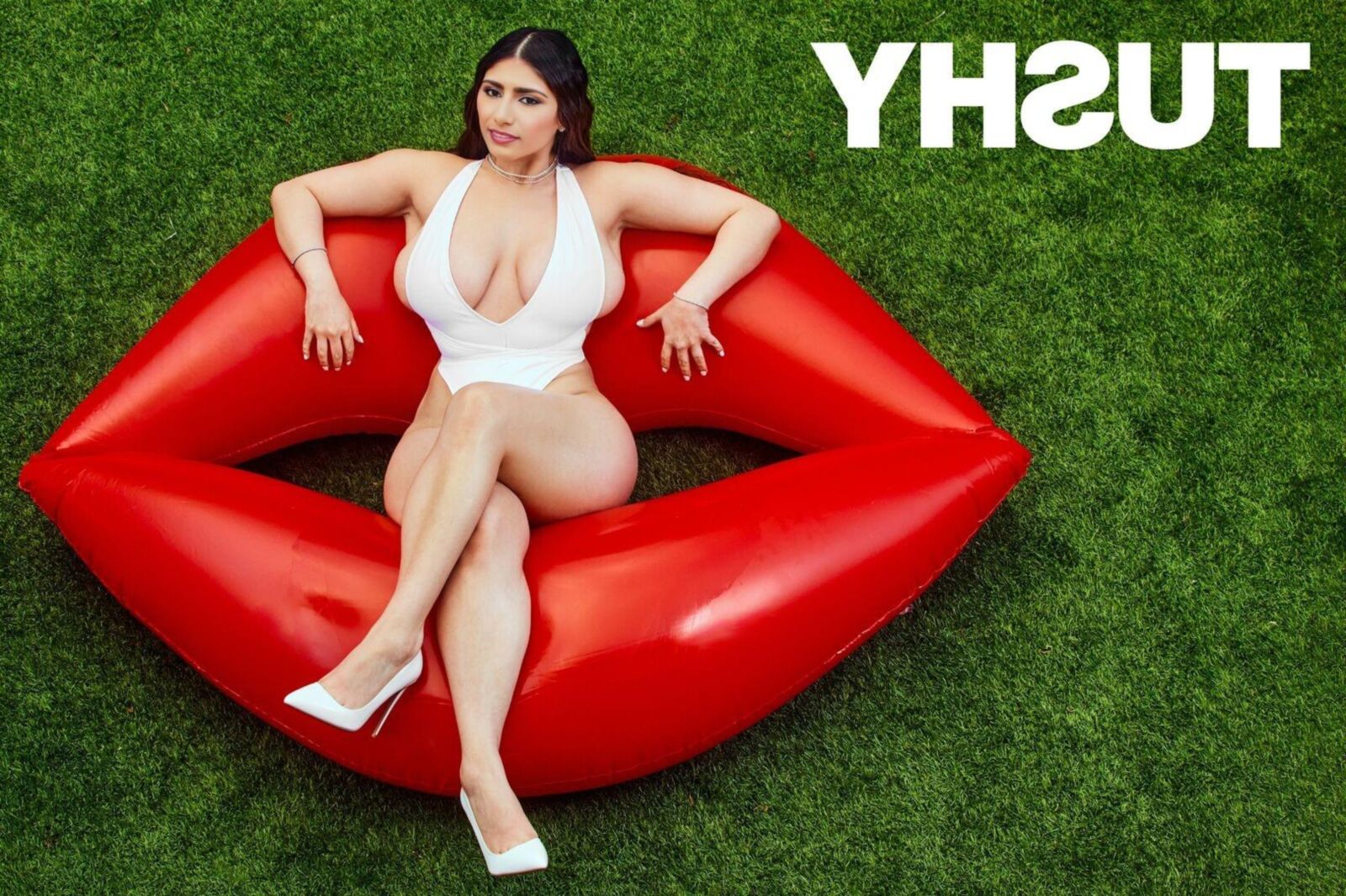 Mia Khalifa-TUSHY DP