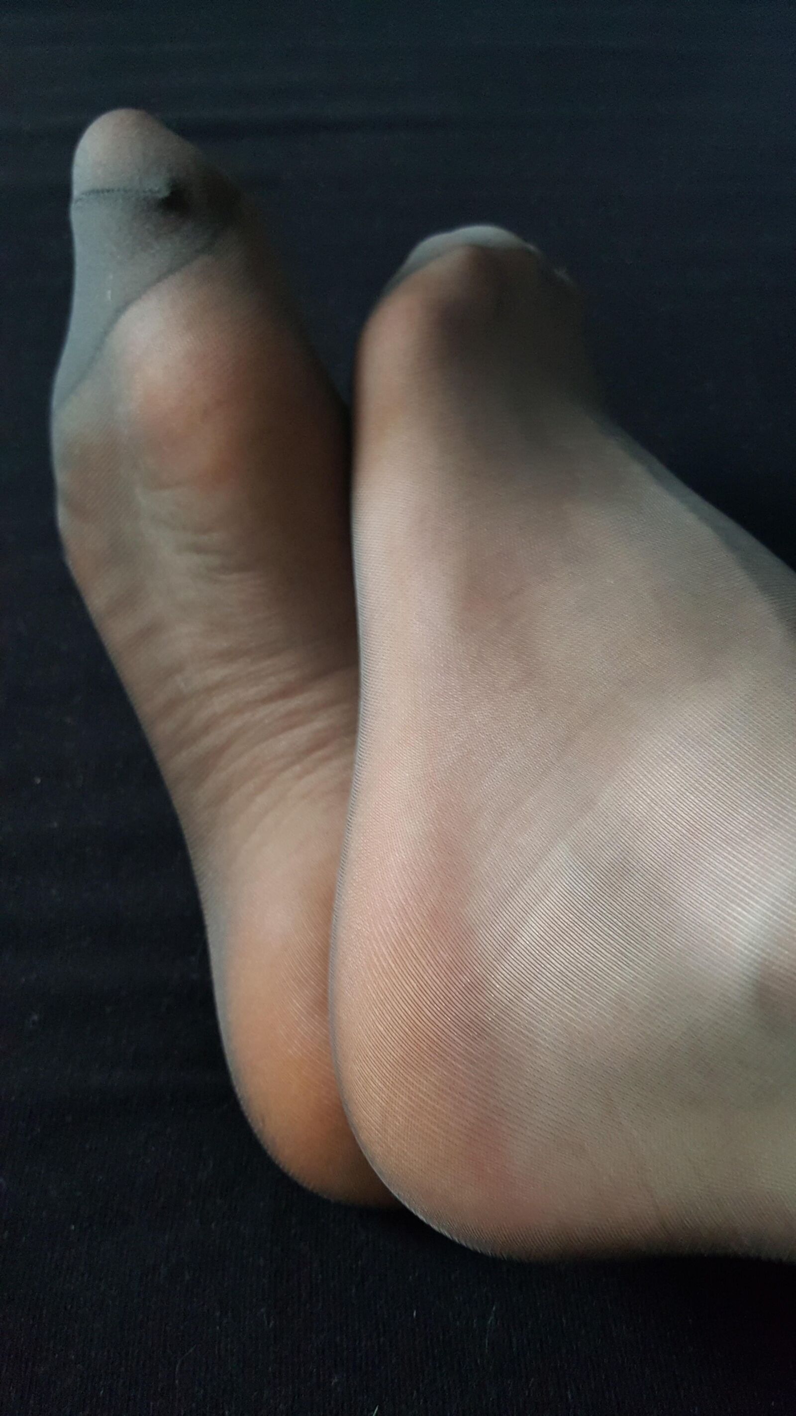 Mi esposa pies de nailon 2