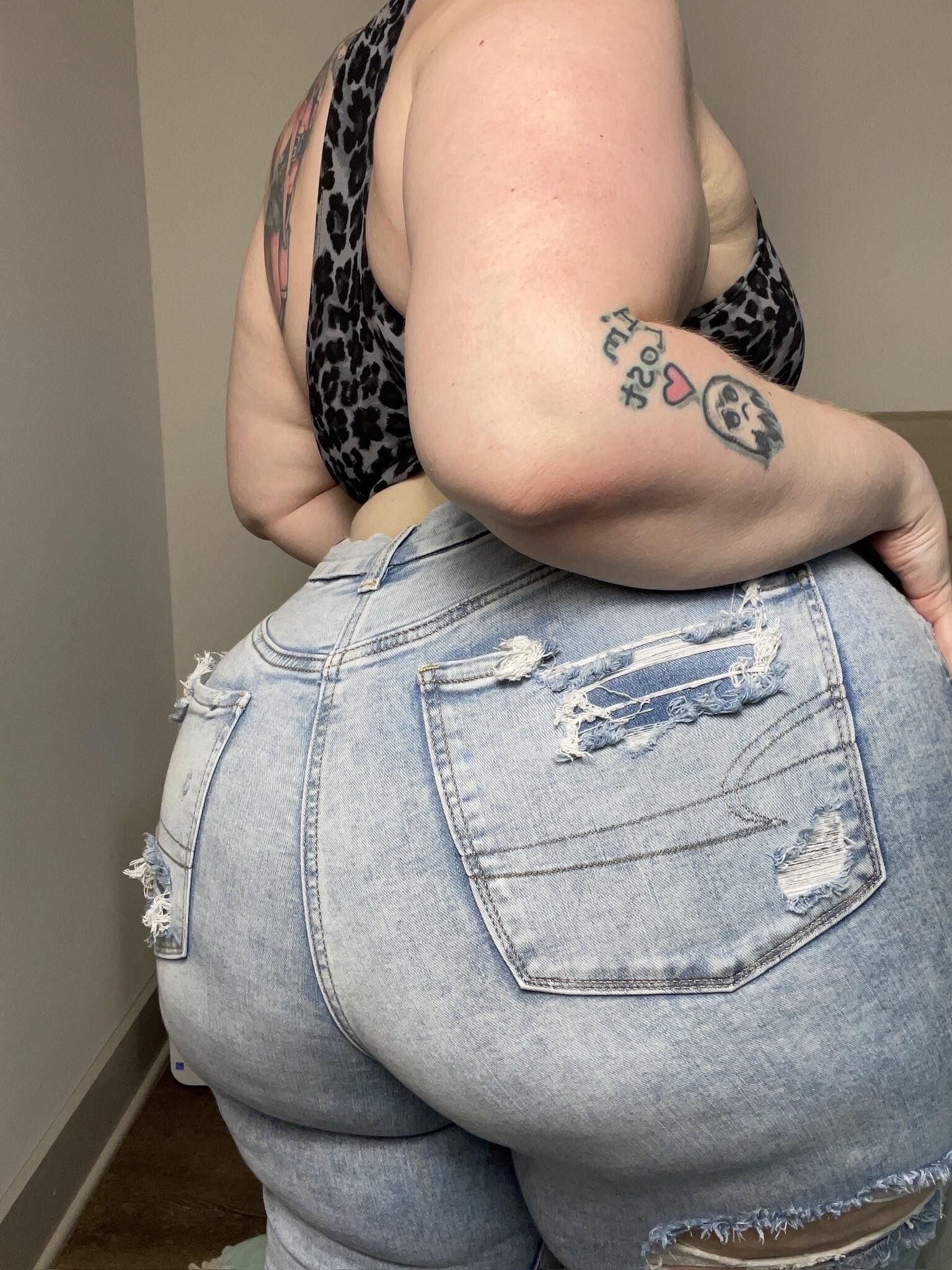 Laney Huge Ass Small Tits Sexy Beauty BBW Girl Mixed Hot Shots