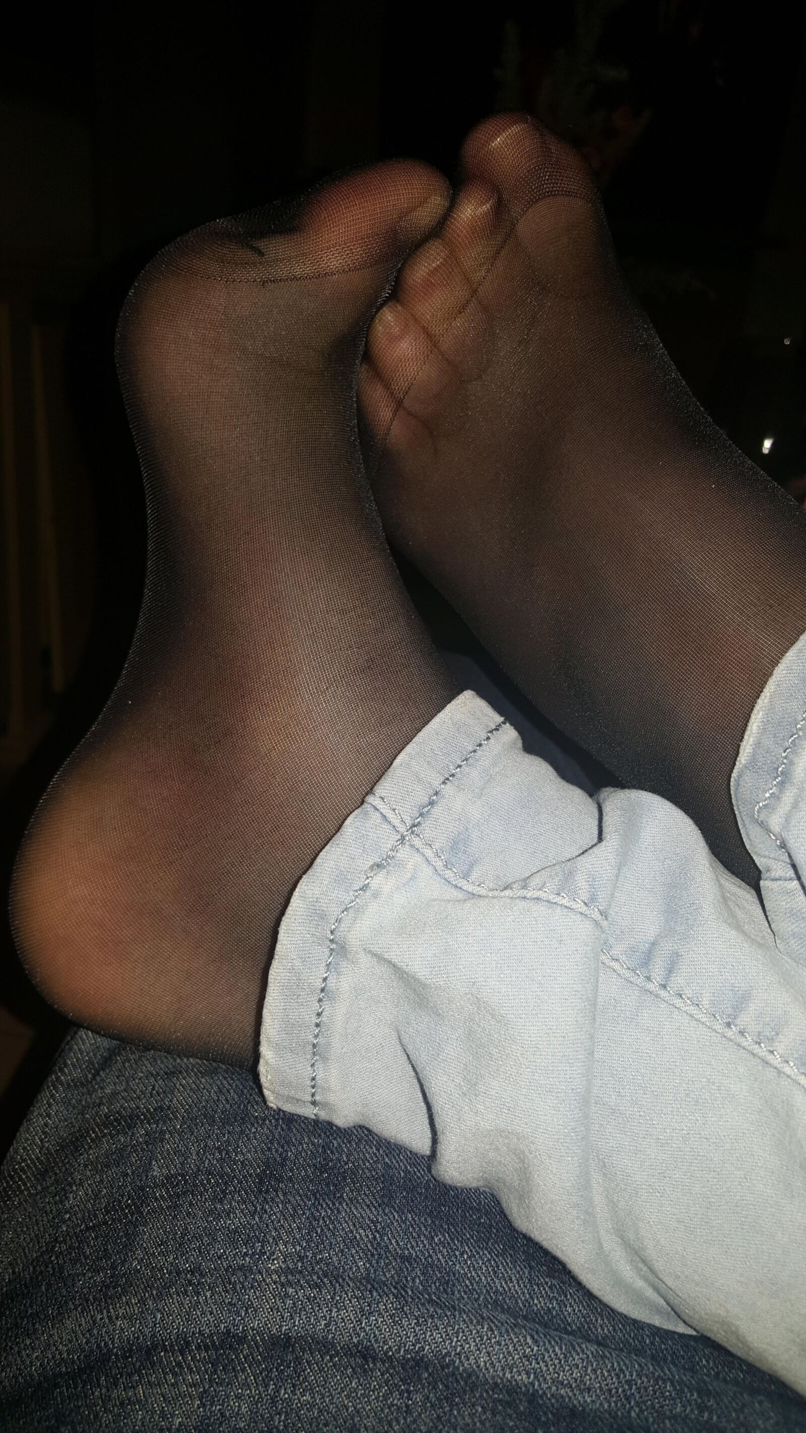 Mi esposa pies de nailon 2