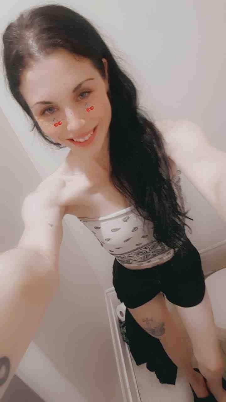 Vicky Victoria Walsh (SMILINGSEXPOT) facesitting onlyfans femdom