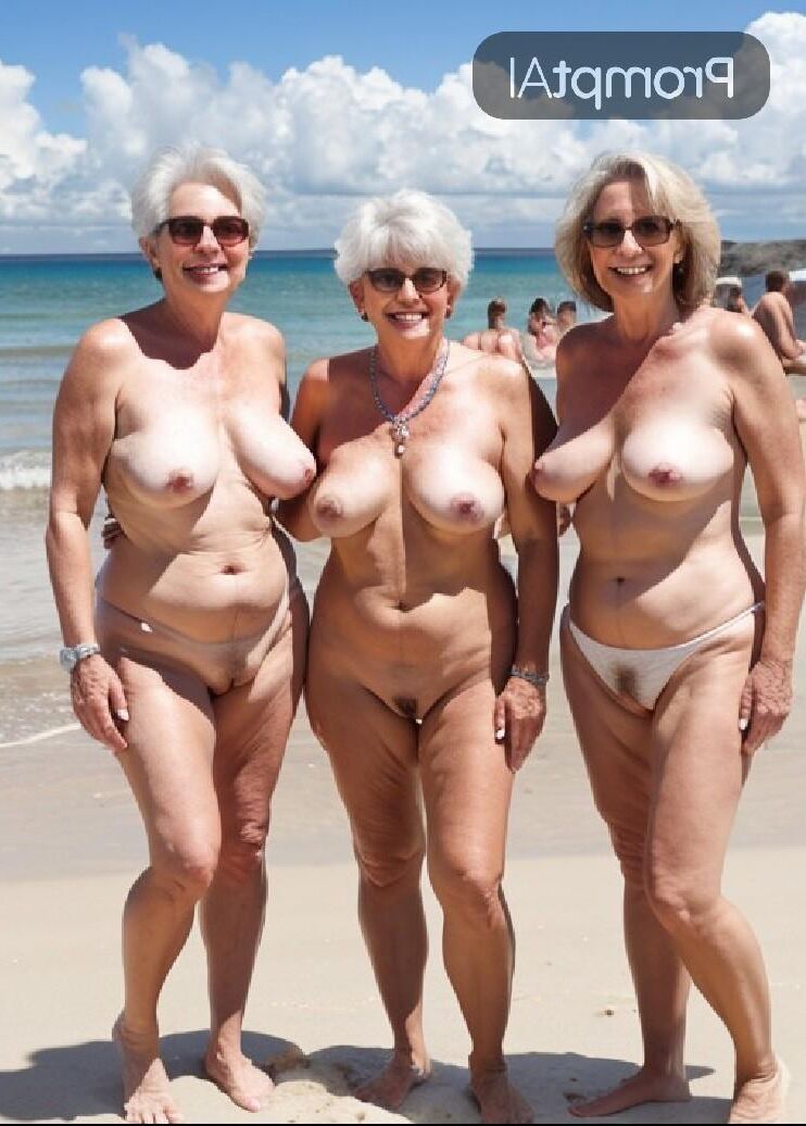 GILFs nude beach