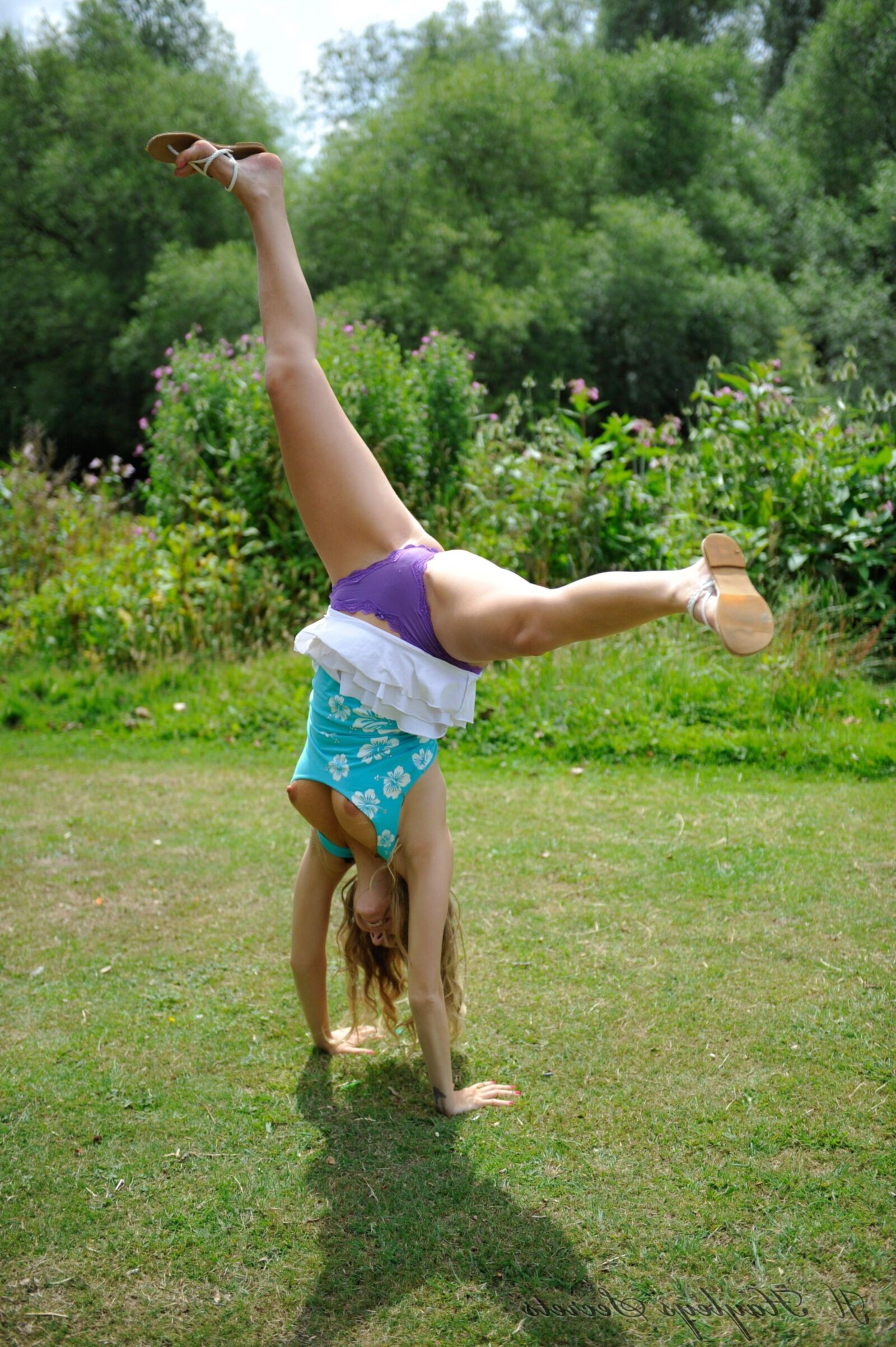 Hayley Marie Coppin Cartwheel