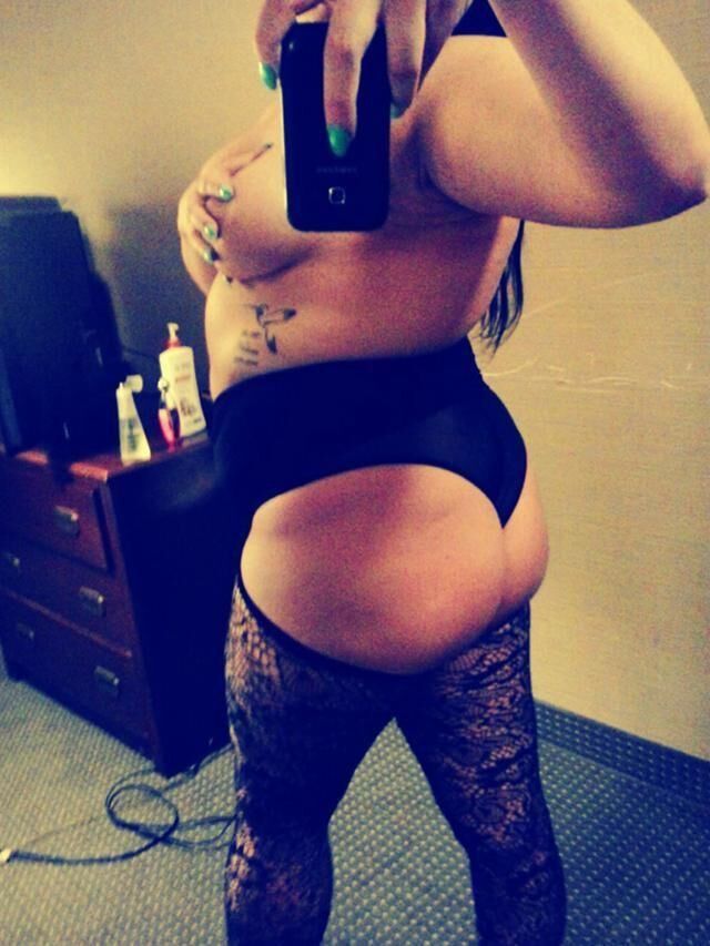 Milf BBW Carmen (italianpowerbooty) selfie onlyfans facesitting