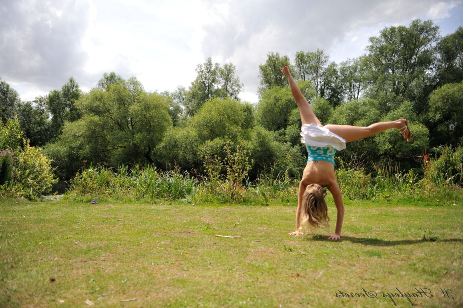 Hayley Marie Coppin Cartwheel