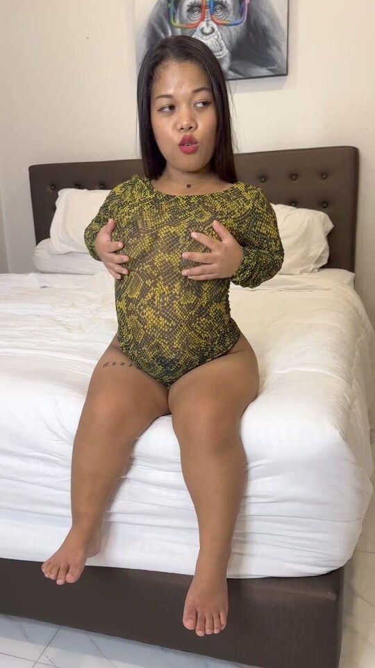 Cute midgets clothed but sexy 