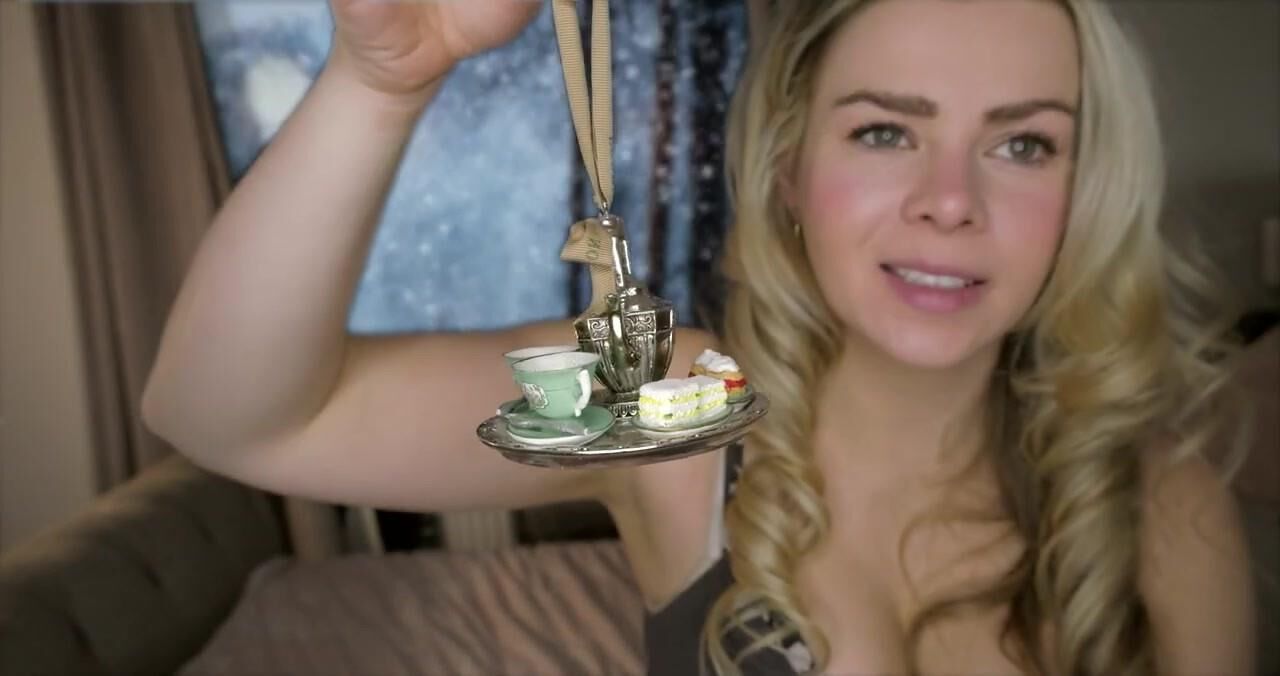 Шотландское бормотание ASMR Расслабьтесь в моей спальне Lauren Woods