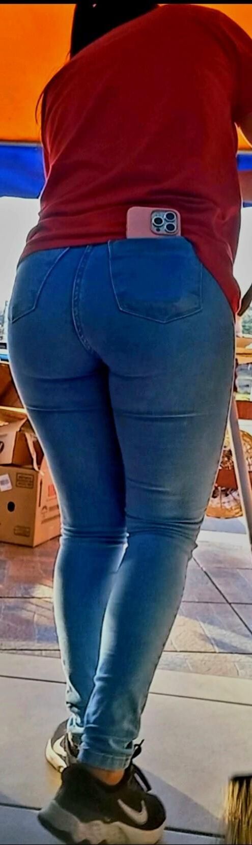 Candid Pawgs Tight Jeans and Pants