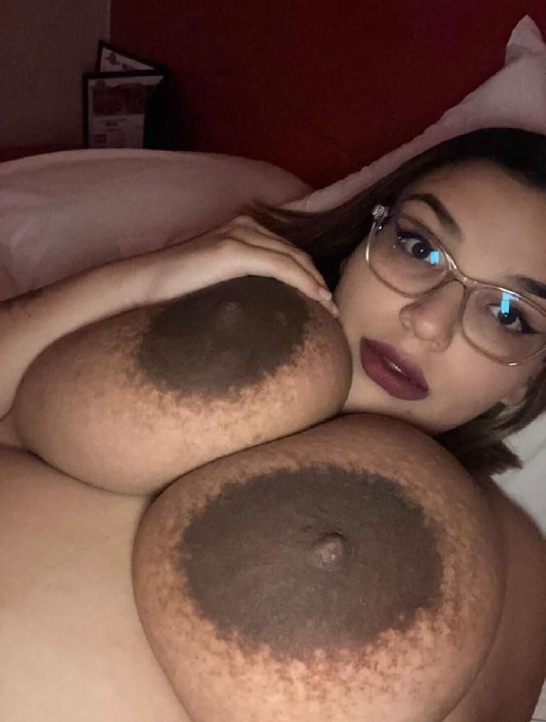 Melany Tencio, la salope aux gros seins exposée