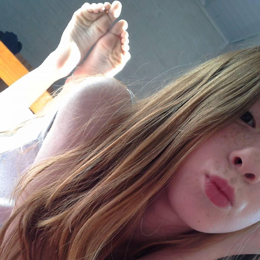 Cumtribue à mes pieds