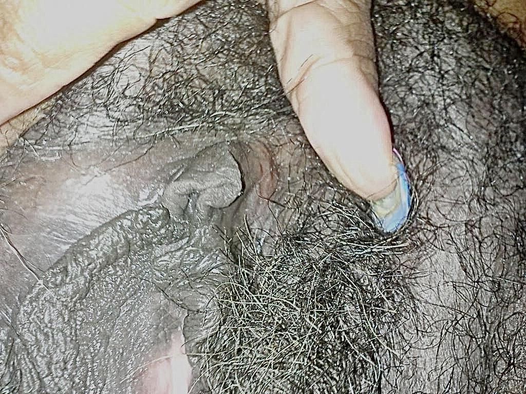 Can you eat her hairy pussy?