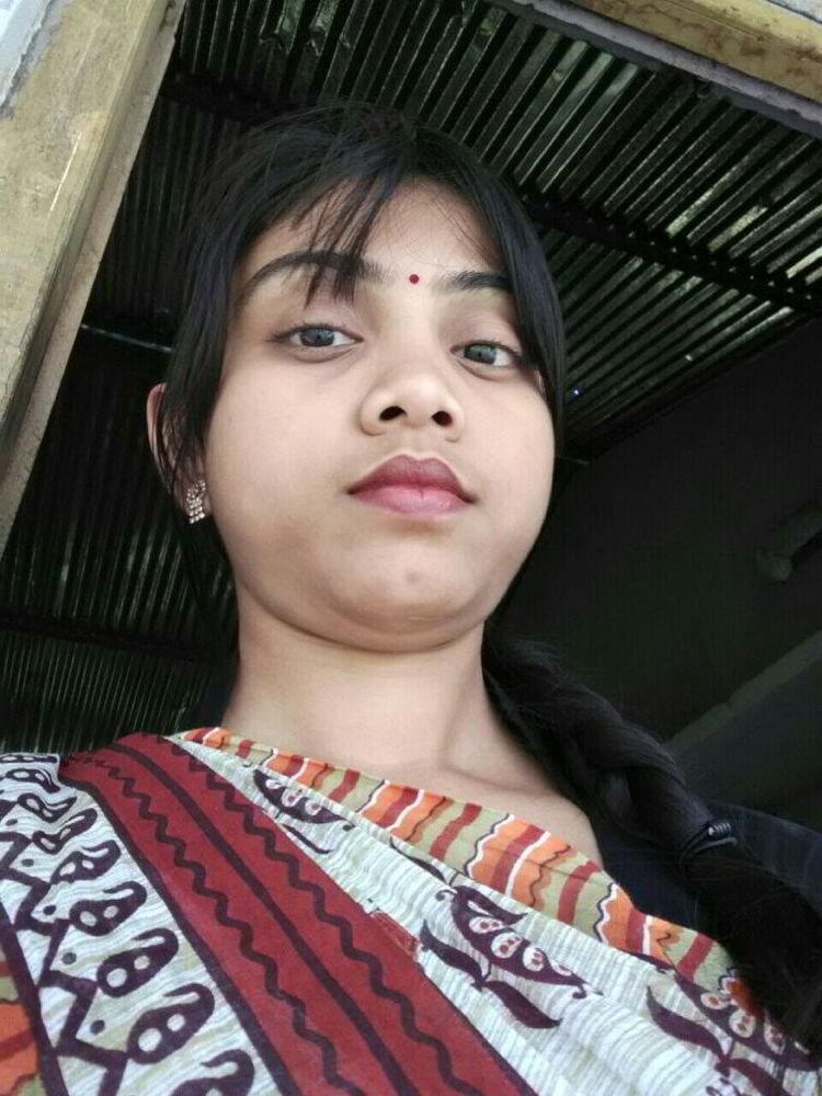 Très poilue Bangali mignonne fille ROSHMI.