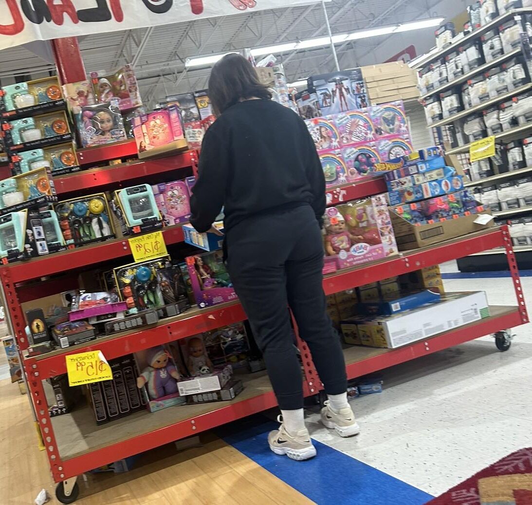 Random candid Out shopping for Christmas