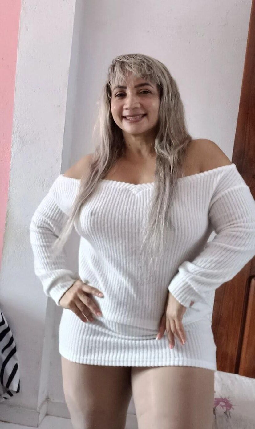 Thick Thigh Latina Culona Milf Marcia Nuñez