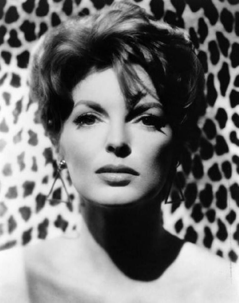 Garotas famosas: Julie London