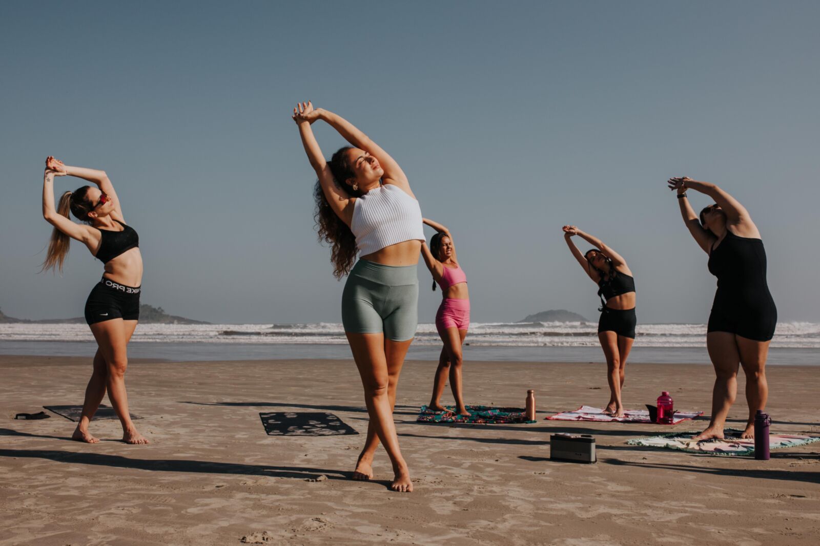 ...,,,....BEACH YOGA..... PHOTOS DE SURF YOGA CHAUD