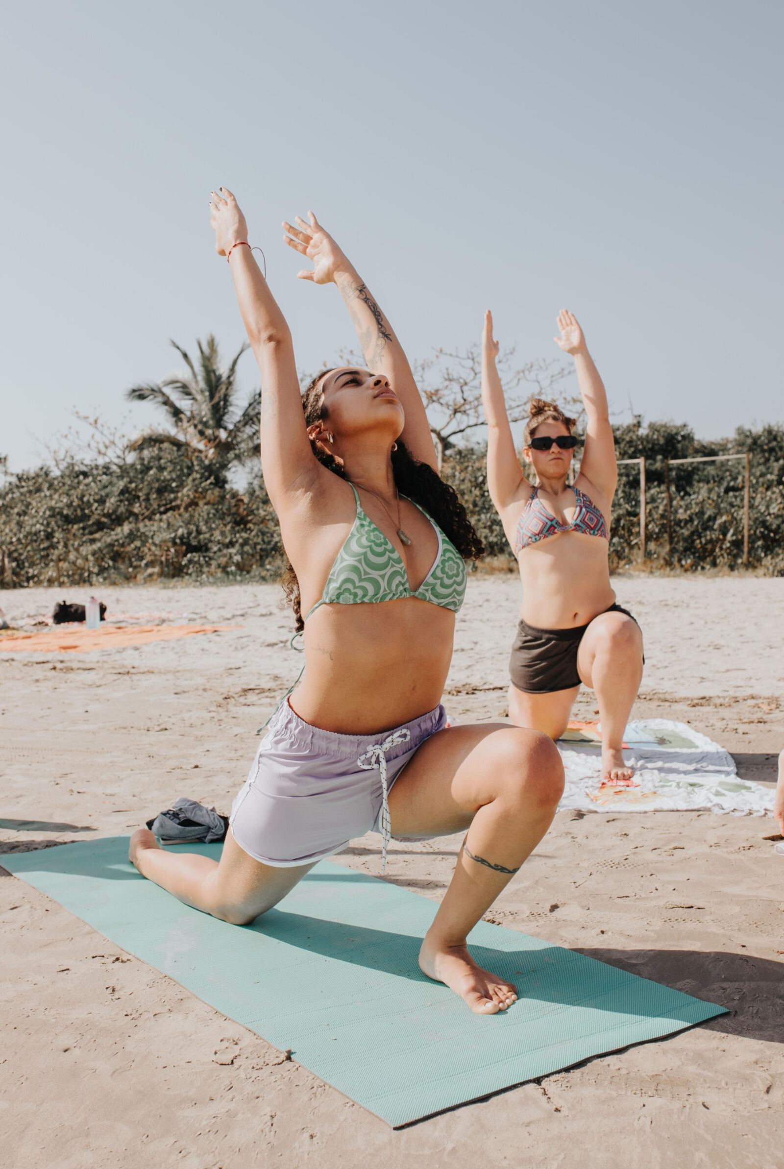 ...,,,....BEACH YOGA..... PHOTOS DE SURF YOGA CHAUD