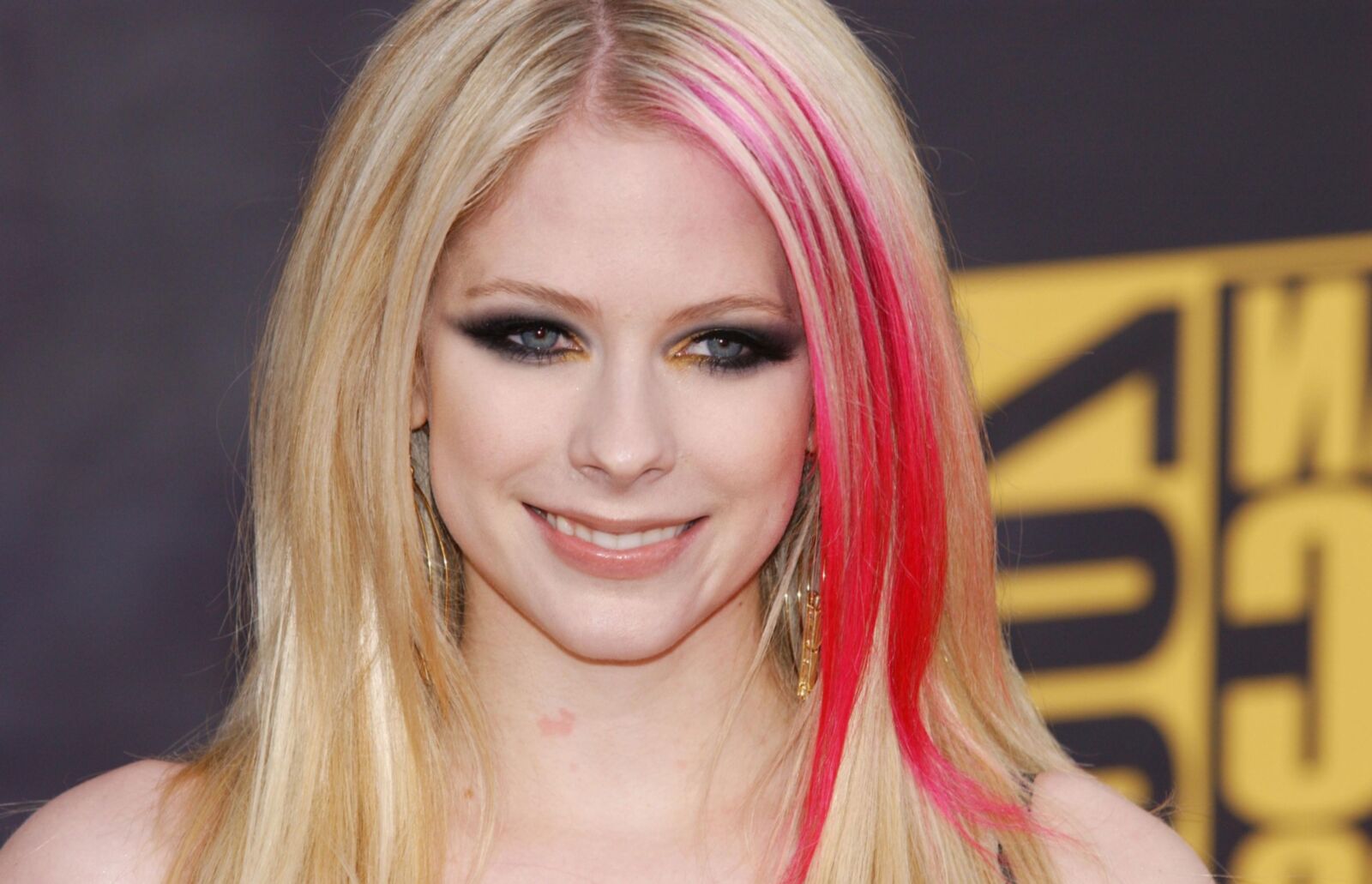 Avril Lavigne é a garota mais bonita de todas