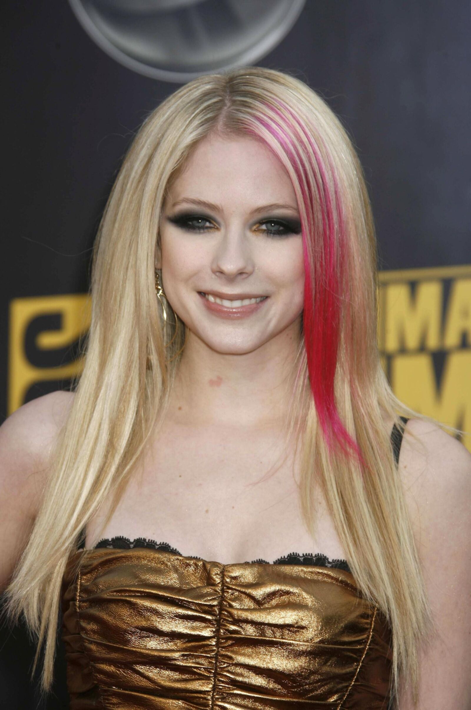 Avril Lavigne é a garota mais bonita de todas