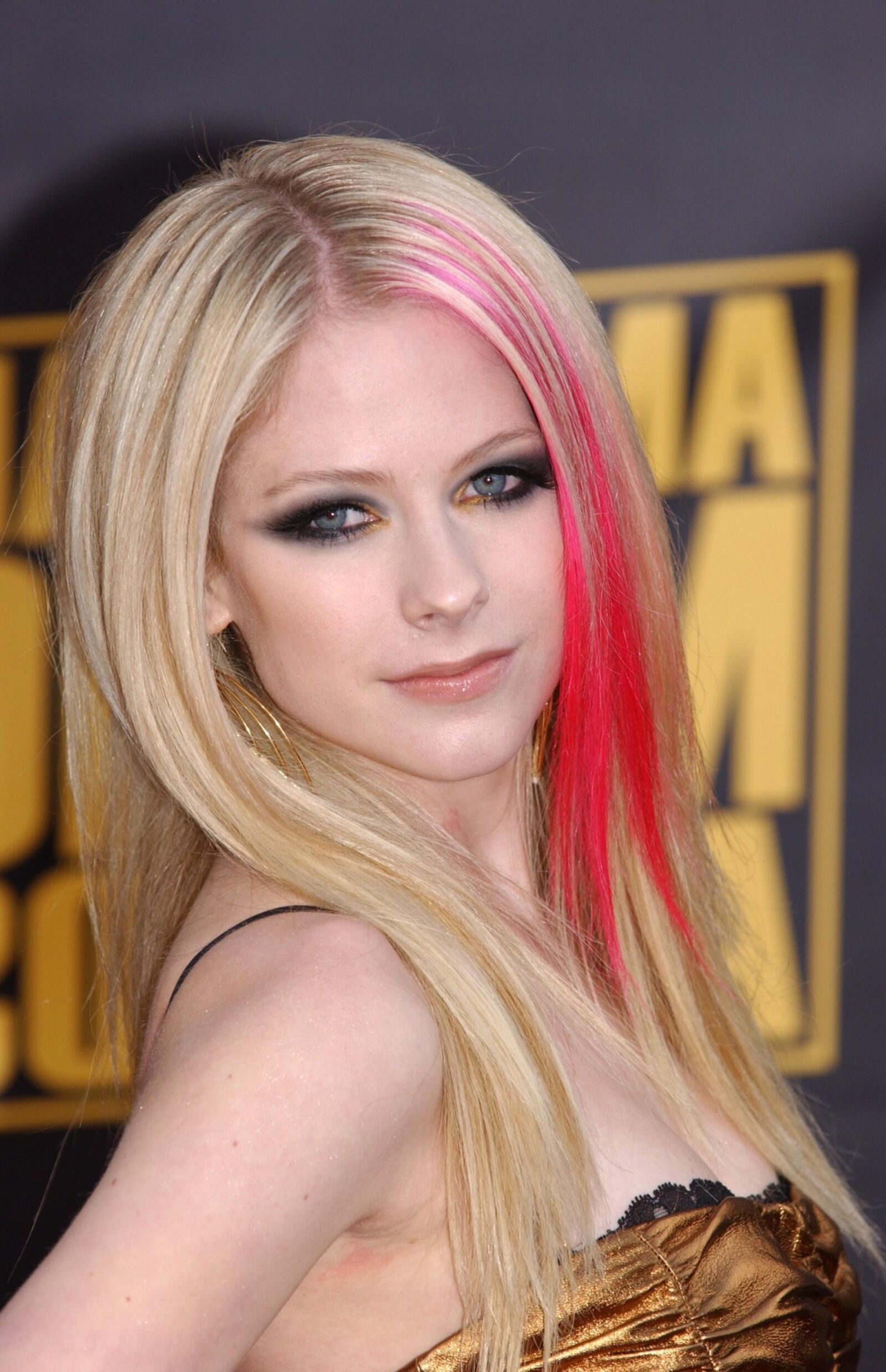 Avril Lavigne é a garota mais bonita de todas