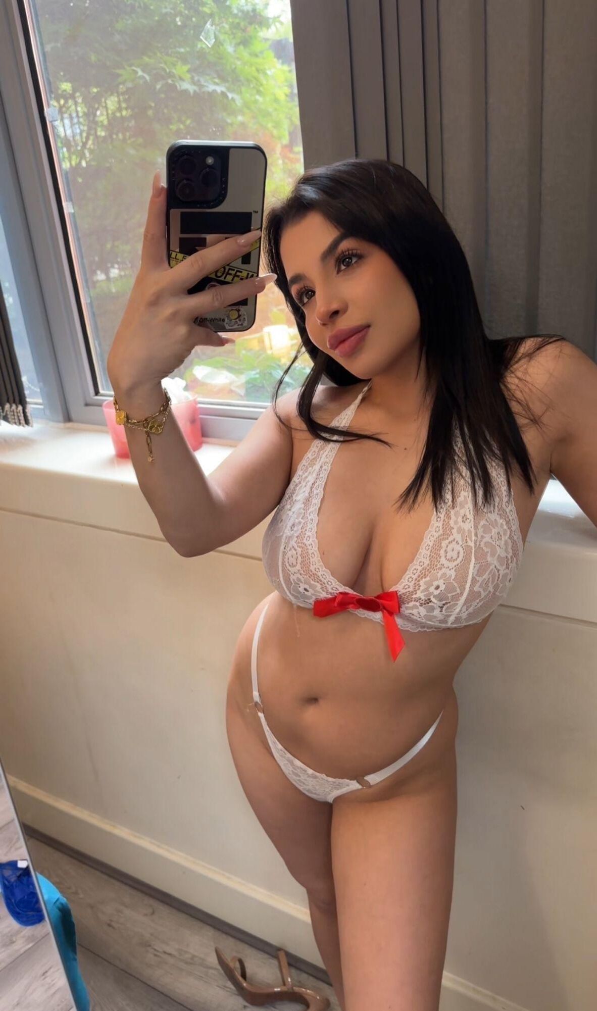 London Based Latina Whore Cindy