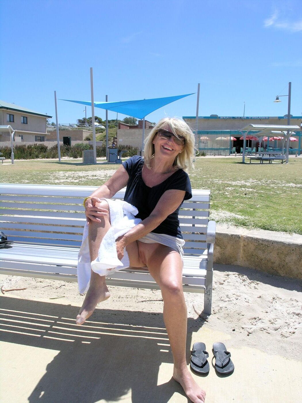 Even MORE of LADY DIANE on the BEACH😈😍👱‍♀!