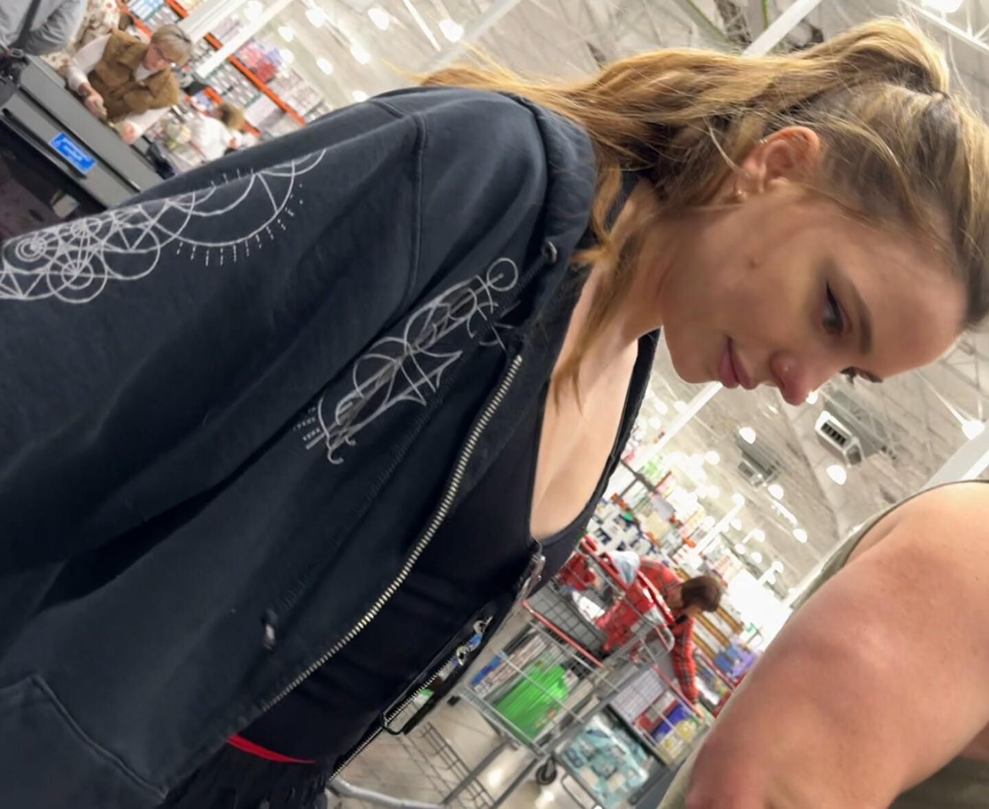 Candid Shopping Mall Pawgs and Asses PLEASE COMMENT