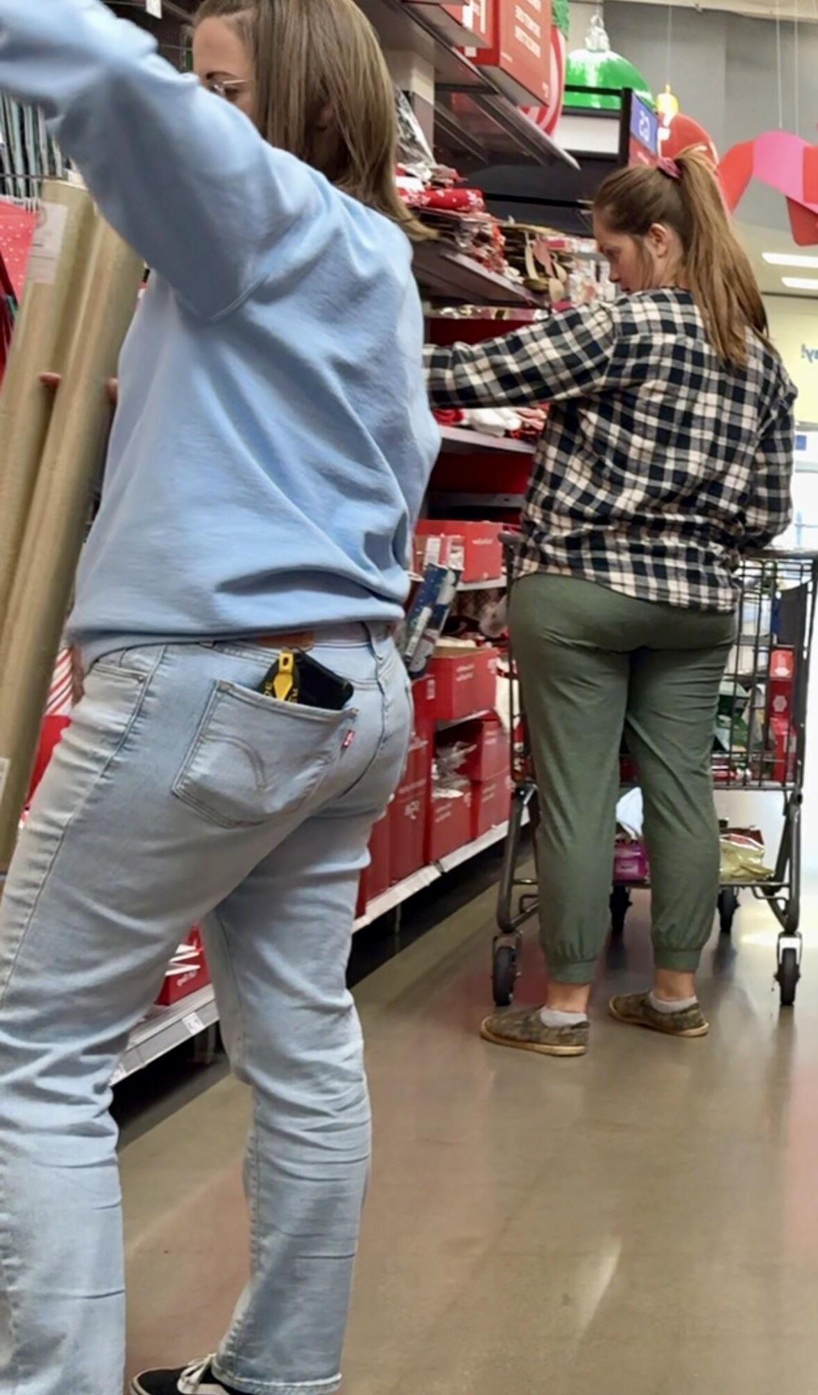 Candid Shopping Mall Pawgs and Asses PLEASE COMMENT