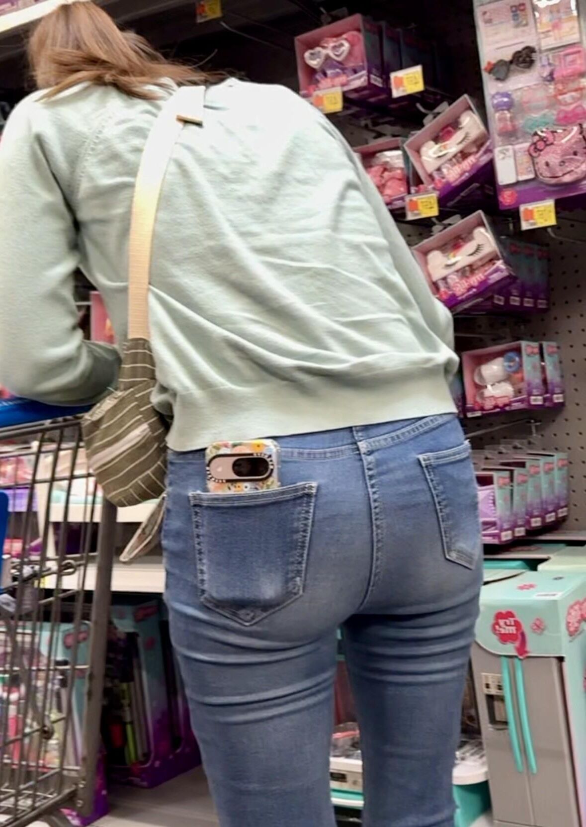 Candid Shopping Mall Pawgs and Asses PLEASE COMMENT