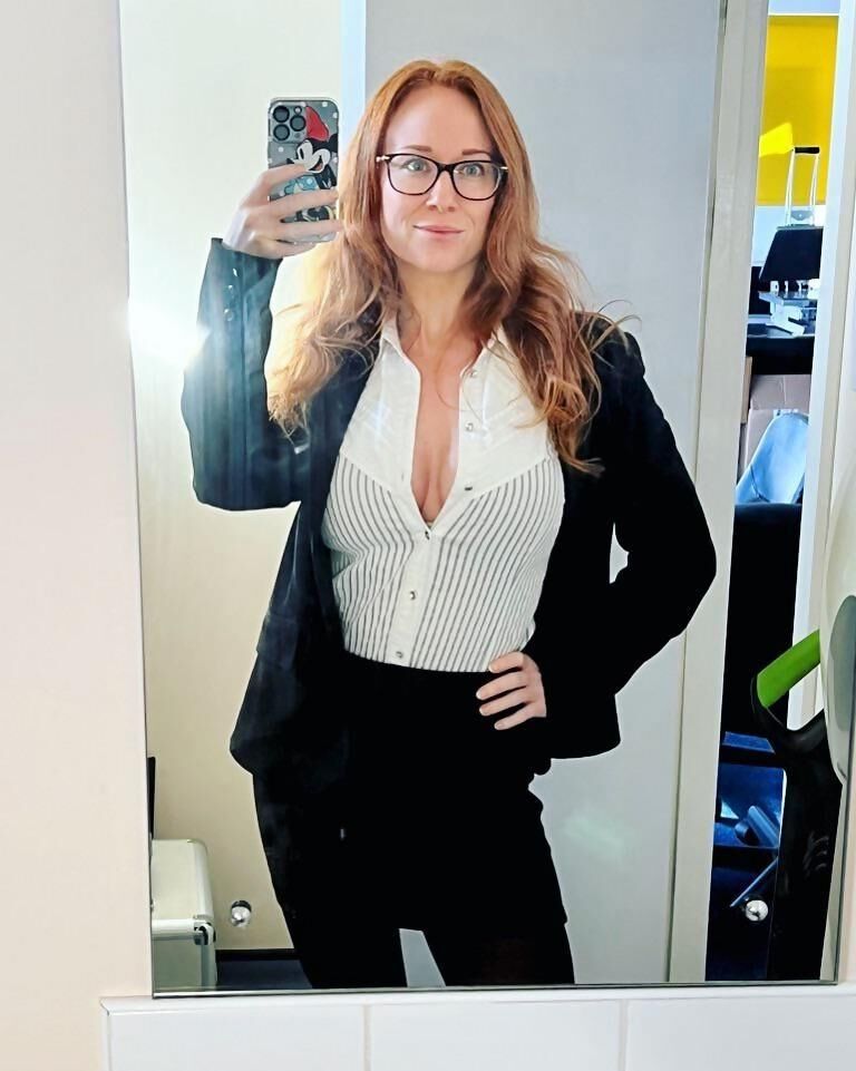 Anna yo ginger MILF