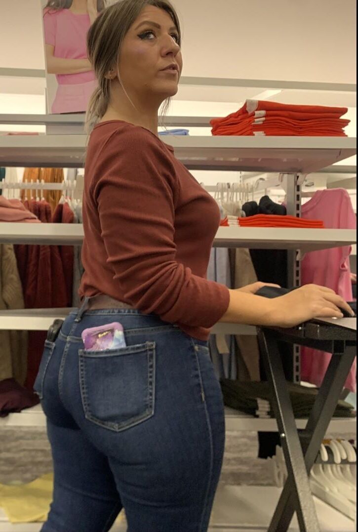  Random candid ASS in jeans