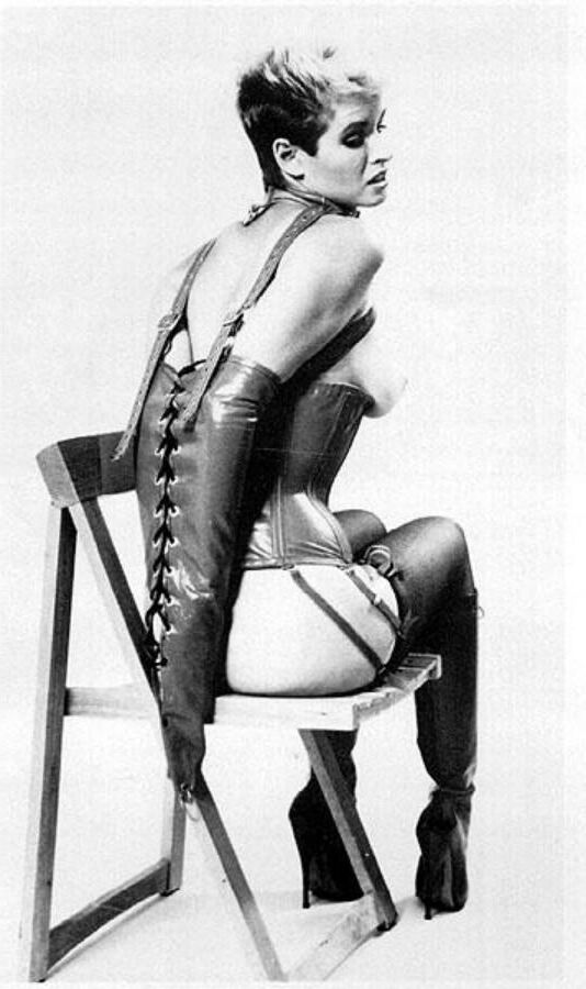 Lois Ayers Bondage Modelo Vintage