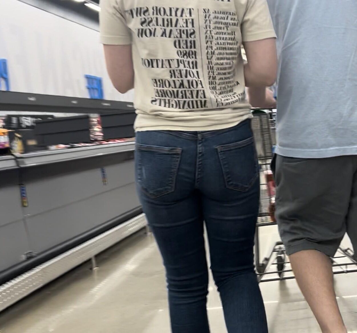  Random candid ASS in jeans