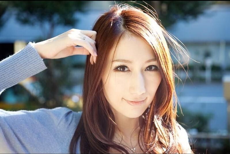 JULIA 普通電車人妻