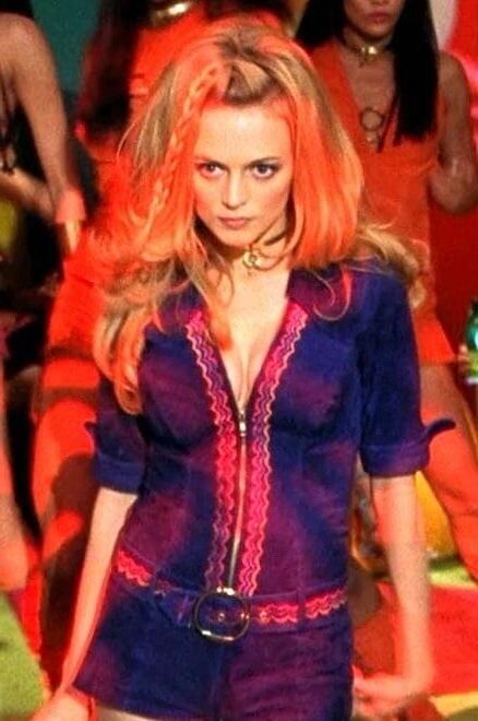 Heather Graham Is Why You Watched It