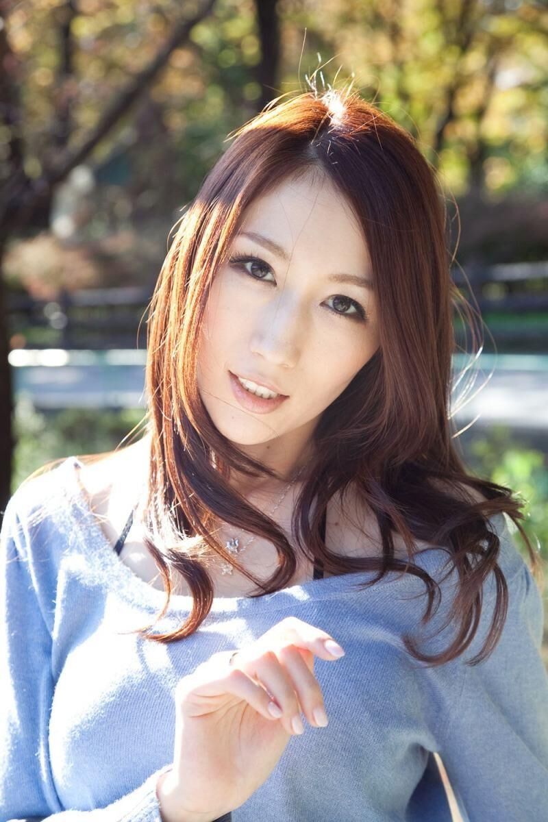 JULIA 普通電車人妻