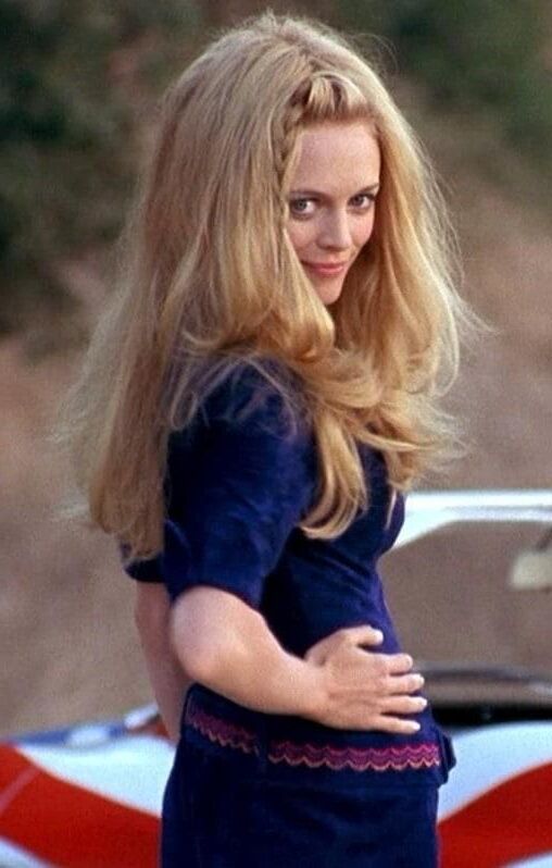 Heather Graham Is Why You Watched It