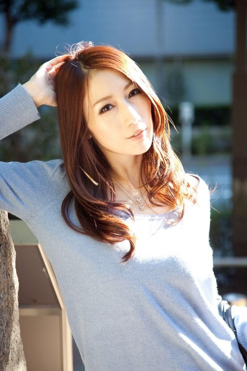 JULIA 普通電車人妻