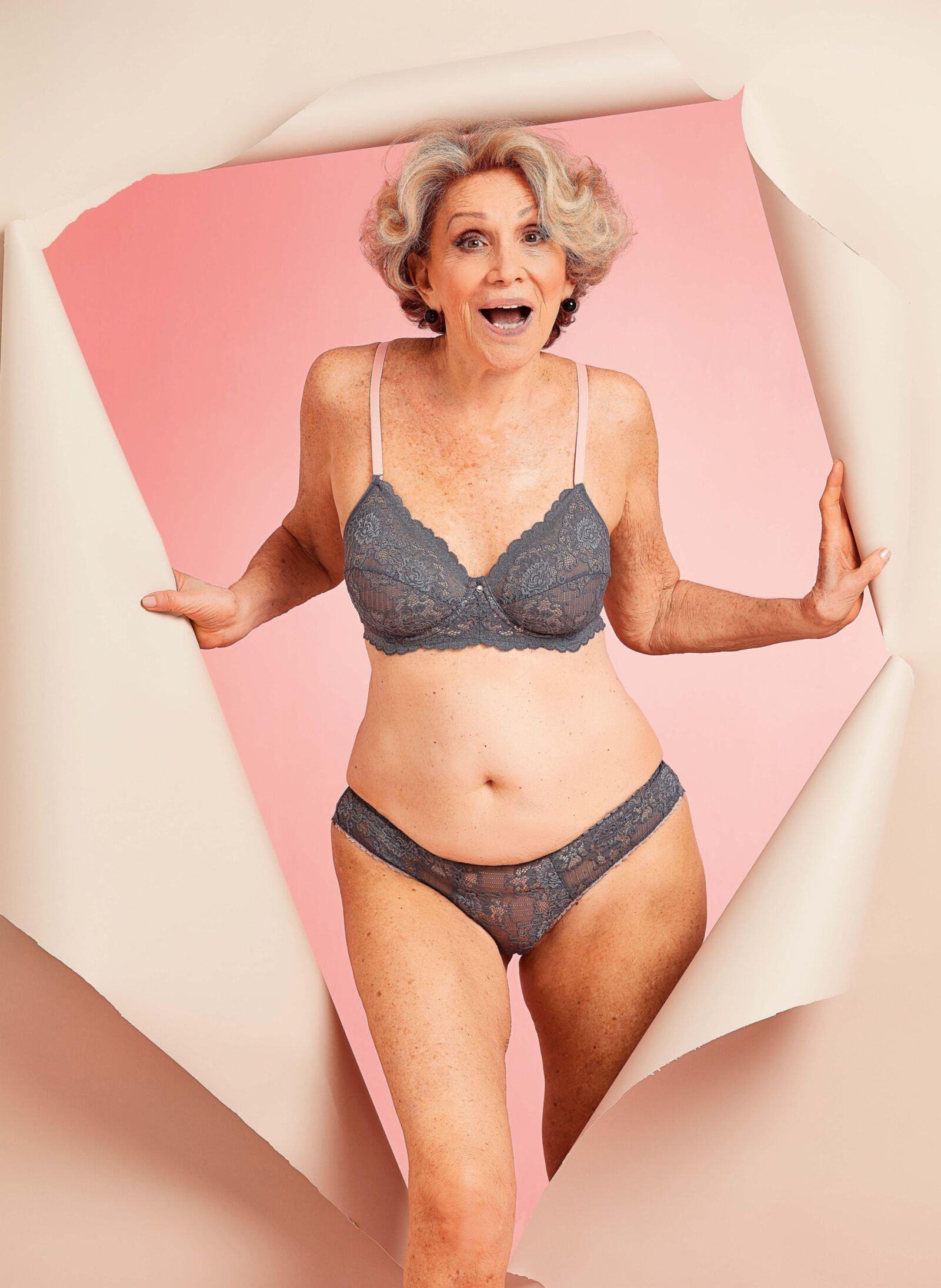 Grannies and MILFS in Lingerie 