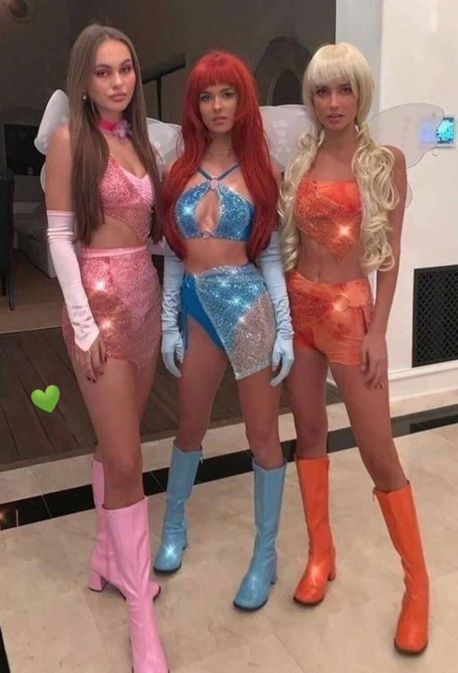 Costume Sluts, Groups .