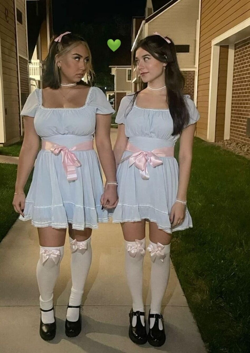 Costume Sluts, Shinning Twins.