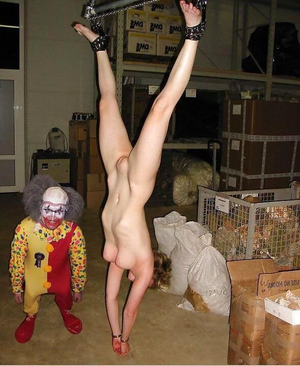 CLOWN GIRLS PUNISHMENT