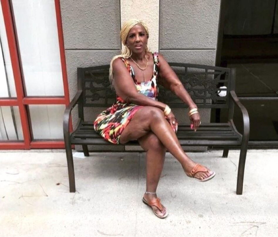 SEXY BLACK GRANNY 