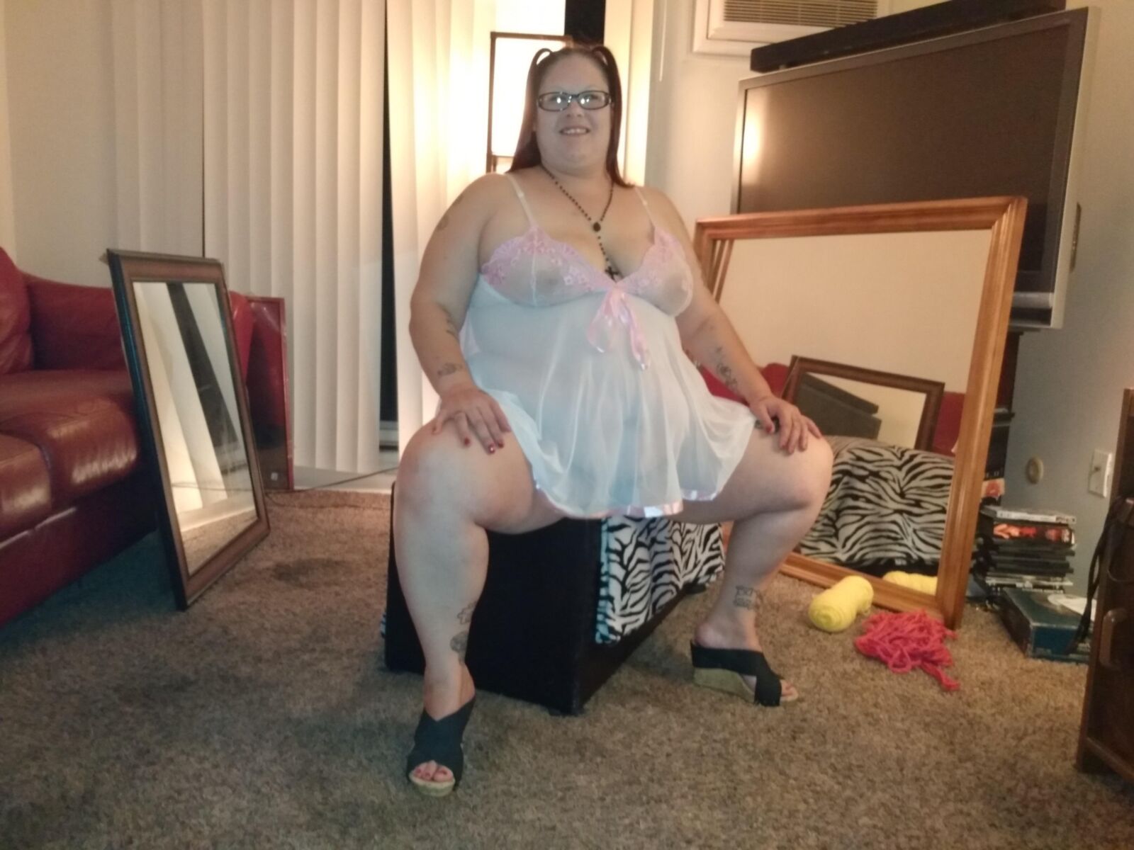 BBW brat PoppyJay lingerie and mirrors 