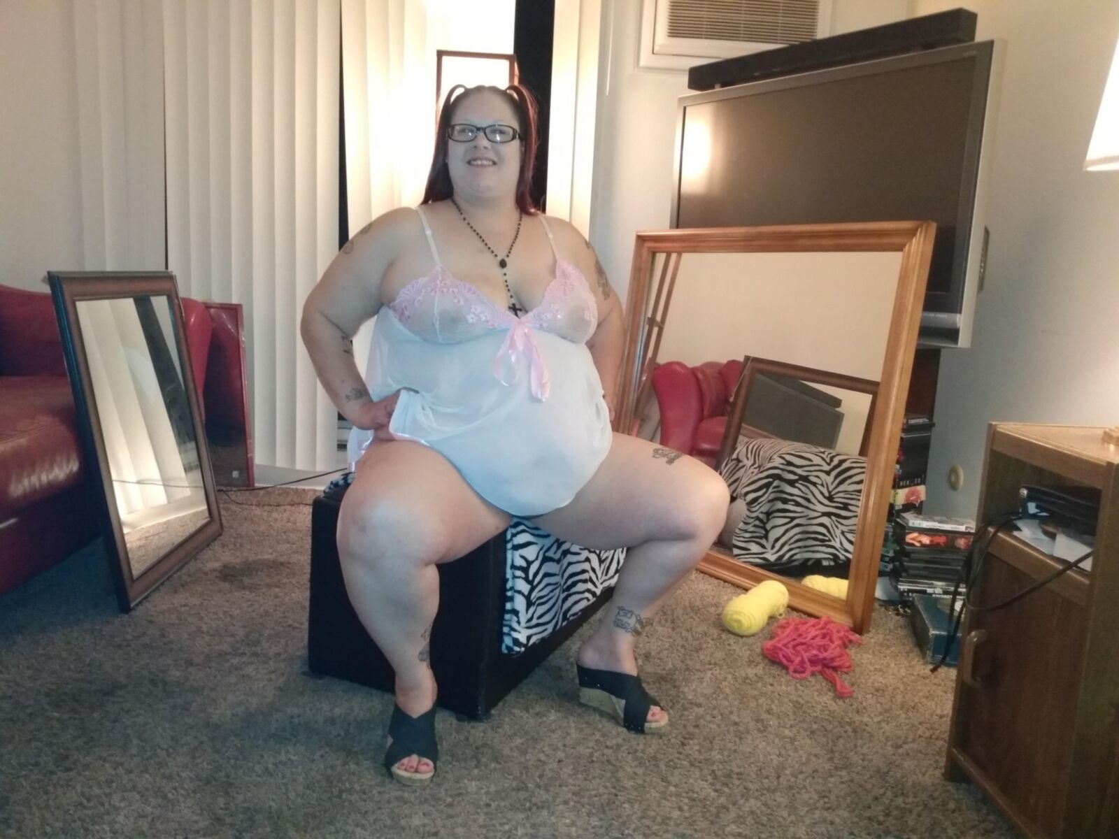 BBW brat PoppyJay lingerie and mirrors 