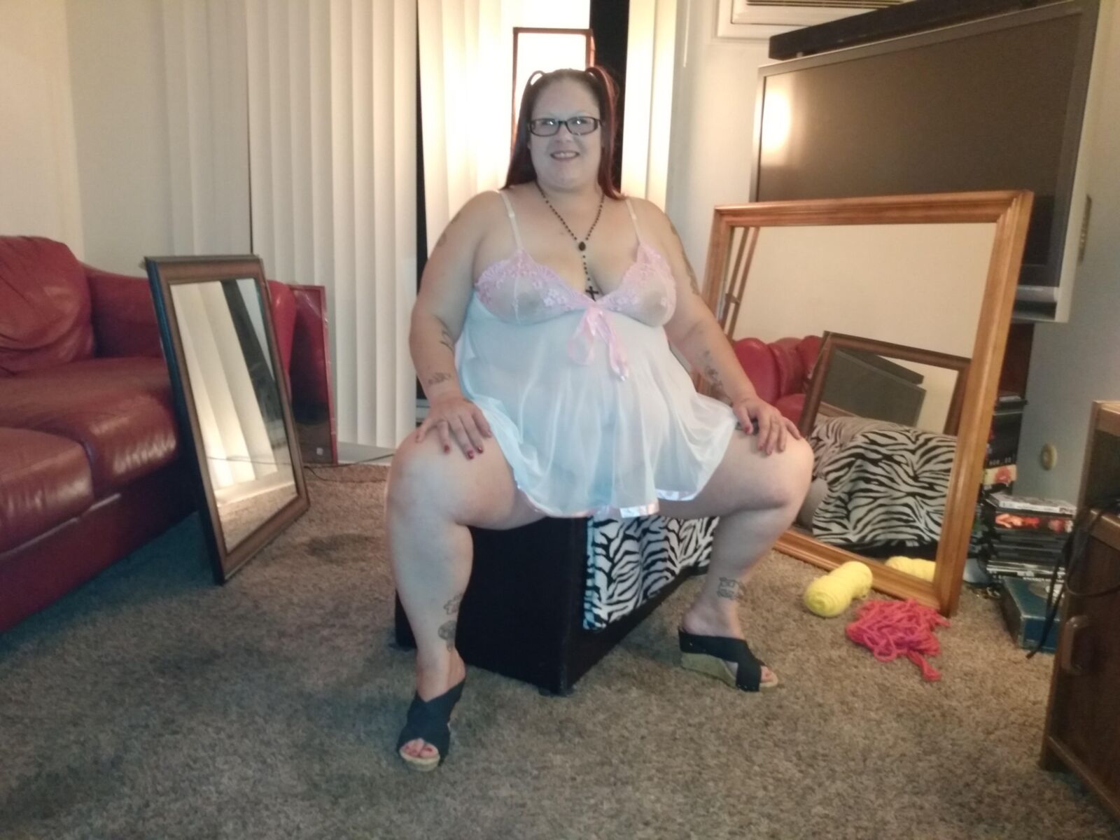 BBW brat PoppyJay lingerie and mirrors 