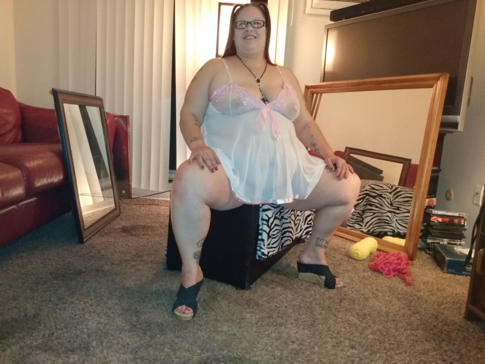 BBW brat PoppyJay lingerie and mirrors 