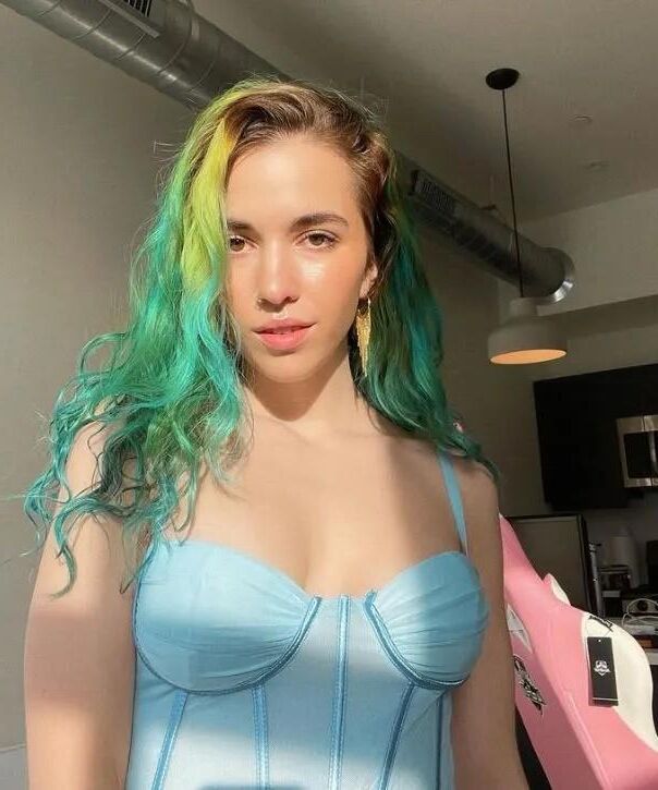 Bailey Green Hair Gorgeous Sexy Big Tits Teen Mixed Hot Photos