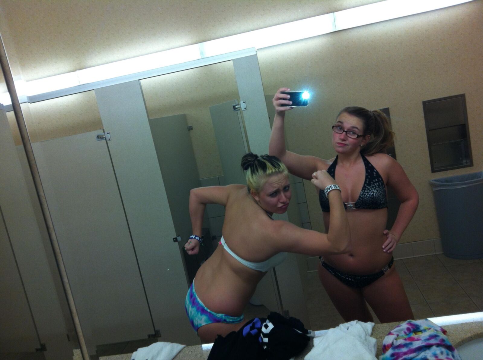 American college girlfriend selfie undies and nudes