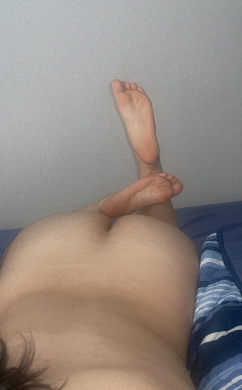 BBW Mexican girl shows big ass, tits, pussy, feet